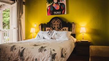 Ferros/tábuas de passar roupa, Wi-Fi de cortesia, roupa de cama