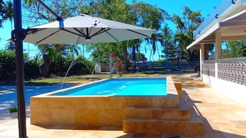 Alberca al aire libre
