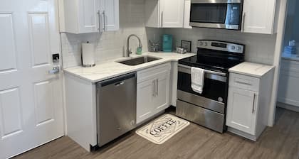 Cozy 1 bedroom in the heart of Brighton