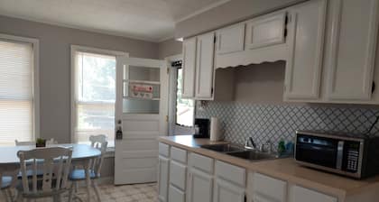 Relaxing Spot in Wilkes-Barre with Private Parking