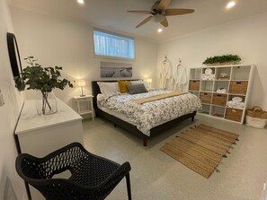 1 bedroom, in-room safe, desk, iron/ironing board