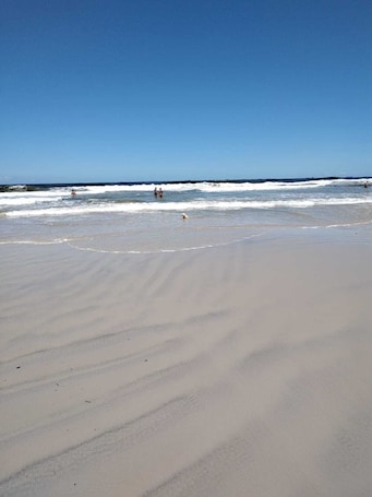 Beach/ocean view. Pousada Recanto das Cores