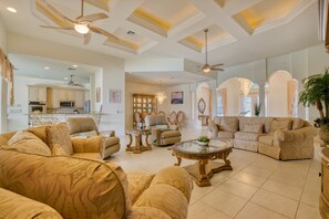 Smart TV - Villa A Cape Escape the perfect house for your family vacation  (Cape Coral)