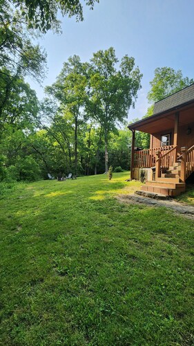 Rustic Private Cabin on 30 acres w/Loft/Firepit/Secluded/Trails