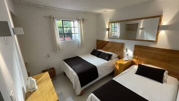 1 habitación, decoración personalizada y muebles diferentes