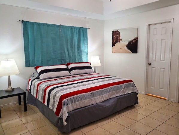 3 chambres, fer et planche à repasser, accès au Wi-Fi (inclus)