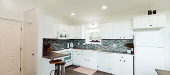 King Bed, Zero Entry, Close to Town