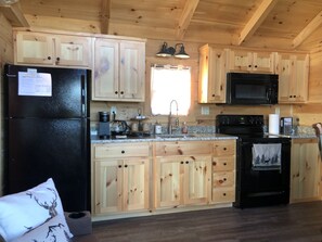 Fridge, microwave, oven, stovetop - Elk Knob Escape ~ Cozy tiny cabin with an incredible view! (Boone)