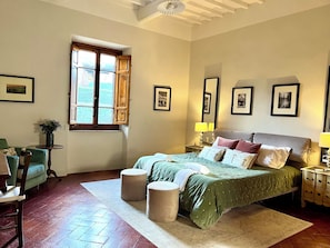 Interior - Historical Tuscan home with  3 bedrooms and 2 baths with beautiful views. (Chianni)