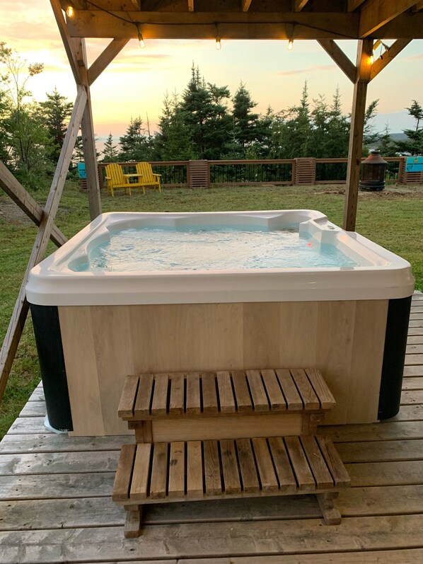 Bain à remous extérieur