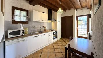 Geladeira, micro-ondas, lava-louças, freezer