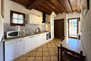 Geladeira, micro-ondas, lava-louças, freezer