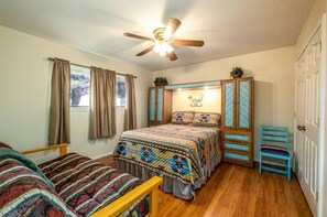 2 bedrooms, free WiFi, bed sheets - Innsbrook Vacation Condo 223 (Ruidoso)