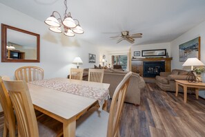 Dining - Innsbrook Vacation Condo 226 (Ruidoso)