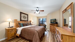 3 bedrooms, WiFi (free), bed sheets - Innsbrook Vacation Townhome  214F (Ruidoso)