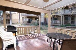 Outdoor dining - Innsbrook Vacation Condo 1A (Ruidoso)