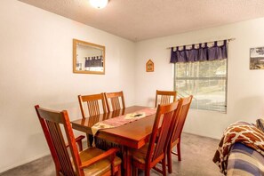 Dining - Innsbrook Vacation Condo 32 (Ruidoso)