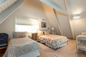 5 bedrooms, free WiFi, bed sheets - Innsbrook Vacation Townhome 15 (Ruidoso)