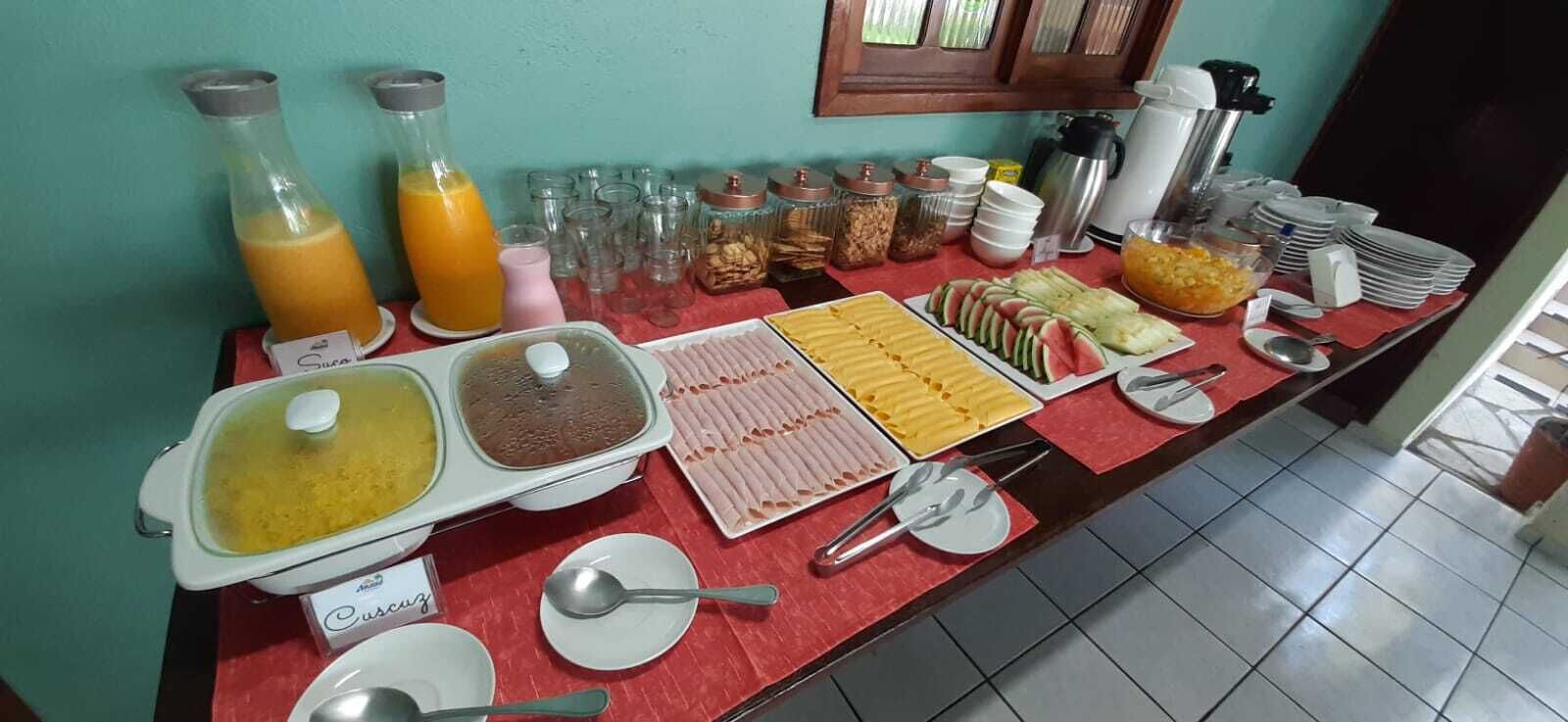 Free daily continental breakfast