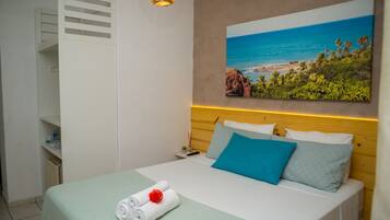 Minibar, wifi gratis y ropa de cama