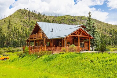 Wildflower Retreat Bungalow