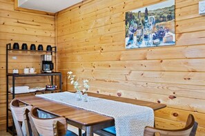 Unclassified image, 3 of 10, button