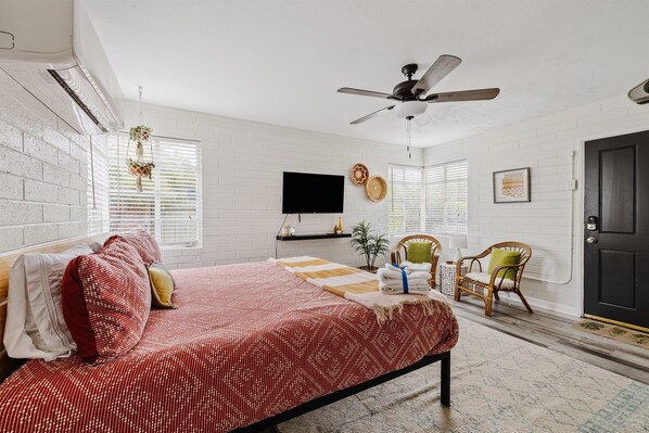 1 soverom, strykejern/-brett, wi-fi (inkludert) og sengetøy