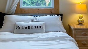 3 bedrooms, travel cot, WiFi