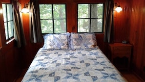 1 bedroom, bed sheets