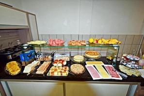 Petit déjeuner buffet