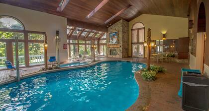 Nordic Village Townhouse, Storyland, Mountains, Pools
