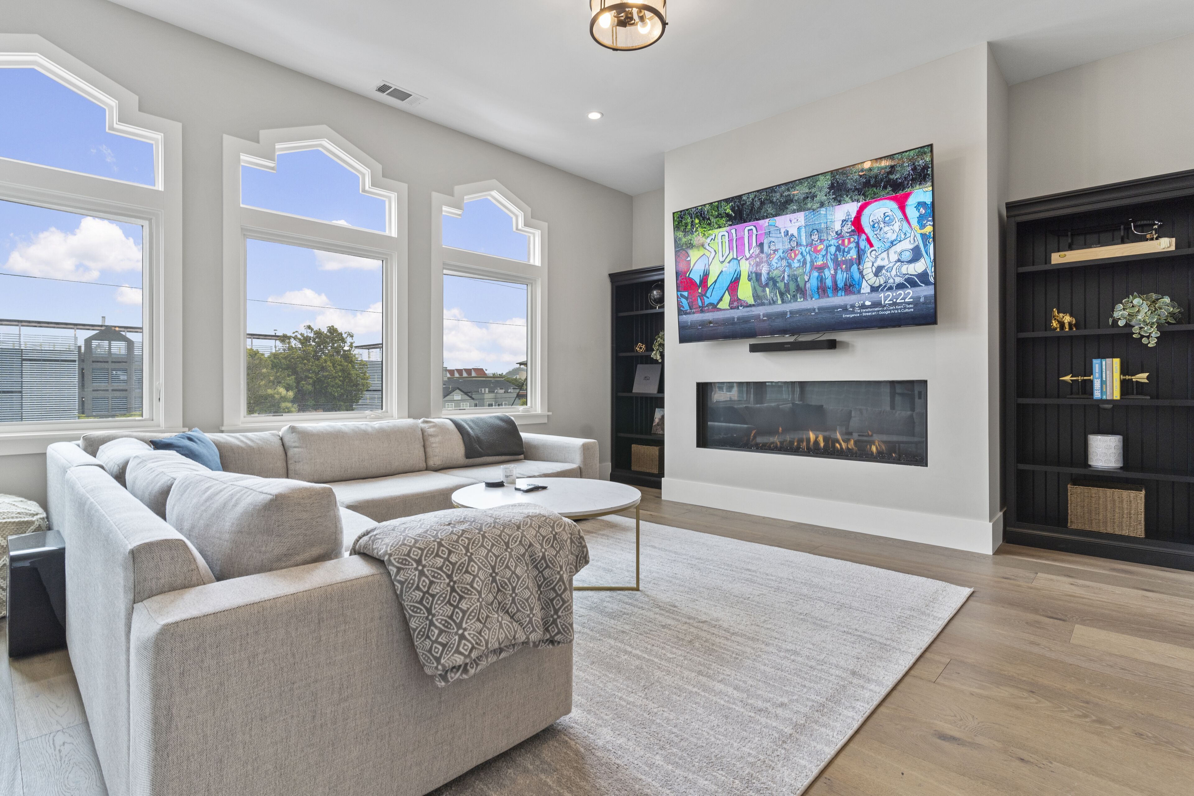 State-of-the-Art, Newly Renovated Cow Hollow Apt