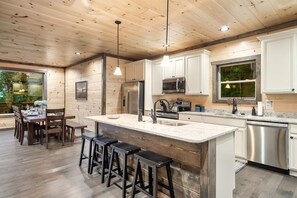 Fridge, microwave, oven, stovetop - Indoor Private Heated Pool, Views/Hot Tub/Fire Pit (Sevierville)