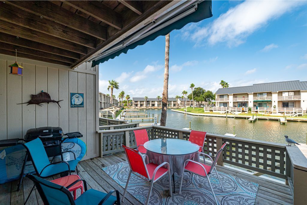 Lovely updated, Waterfront condo w/private boat slip