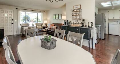 Short Walk to Downtown, AC, Coffee Bar, Patio