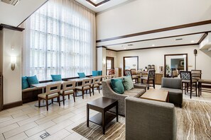 Dining - Equipped Studio | Top Location, Gym Access + Pool (Gulf Shores)