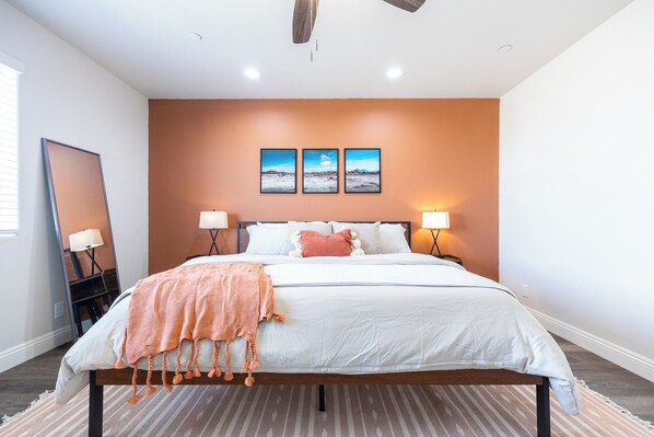 4 chambres, bureau, accès au Wi-Fi (inclus), literie fournie