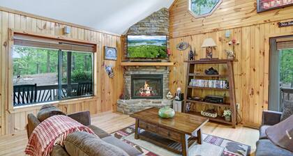 Vacation at a family & pet friendly cabin in the Blue Ridge mountains!