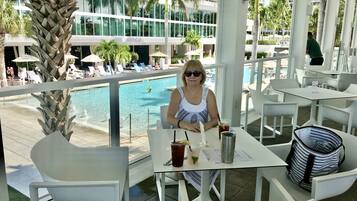 Outdoor pool, a heated pool