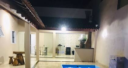 House with pool and leisure area 10 minutes from water parks