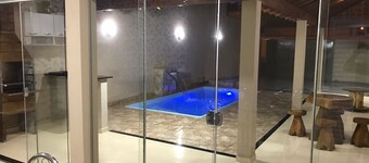 House with pool and leisure area 10 minutes from water parks