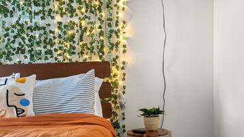 4 habitaciones, tabla de planchar con plancha y cuna de viaje