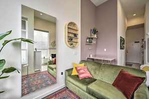 Smart TV, books