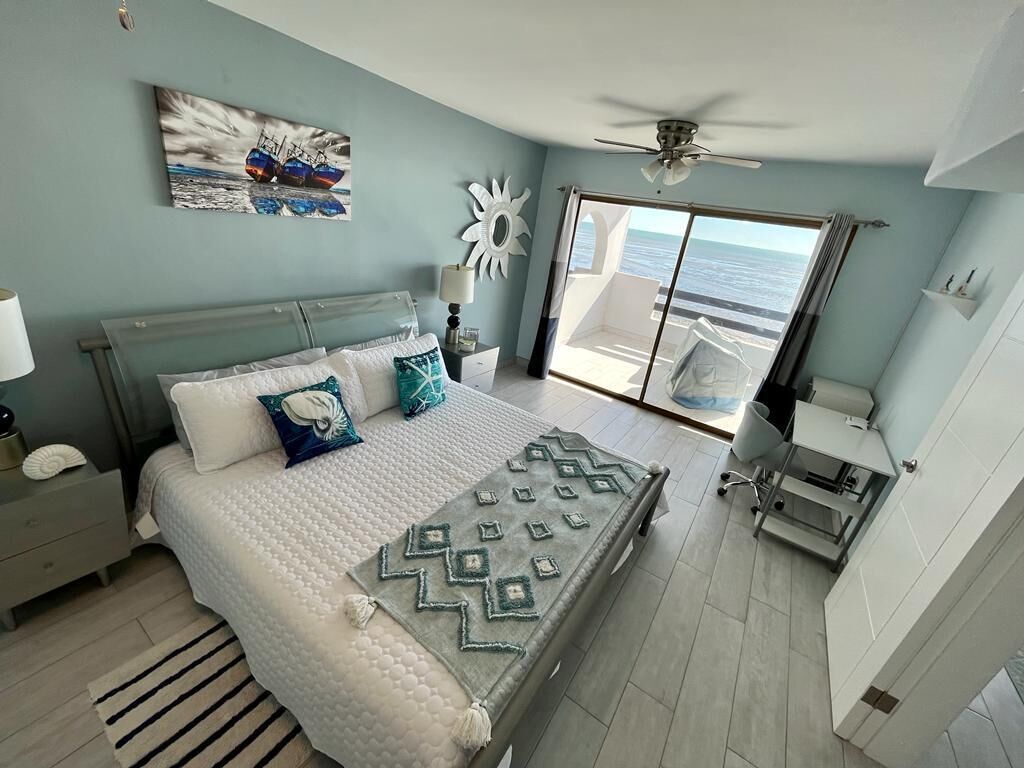 2 chambres, coffres-forts dans les chambres, bureau