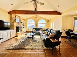 Smart TV, fireplace, Netflix, books