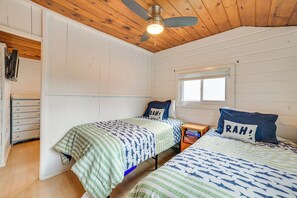 2 bedrooms, WiFi, bed sheets