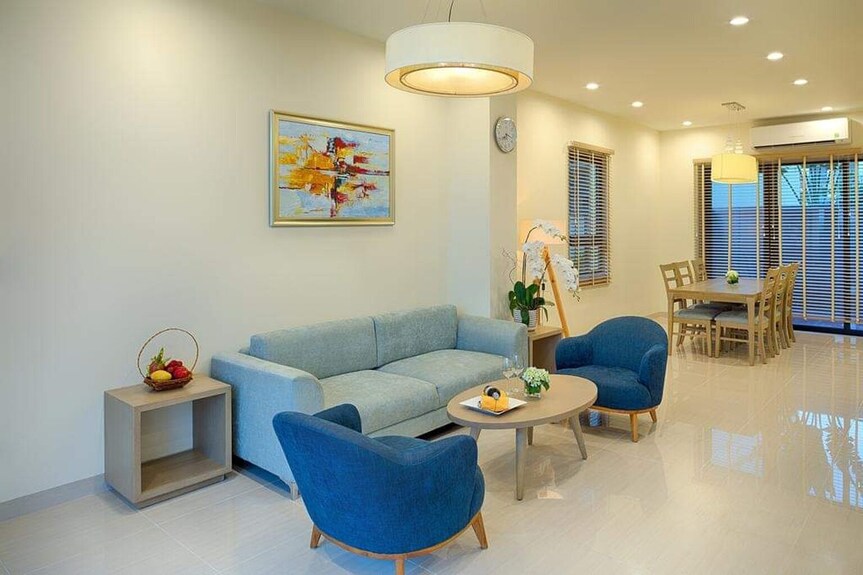 Villa 102 Royal Lotus Cách Bãi Biển 5 Phút - Hạ Long