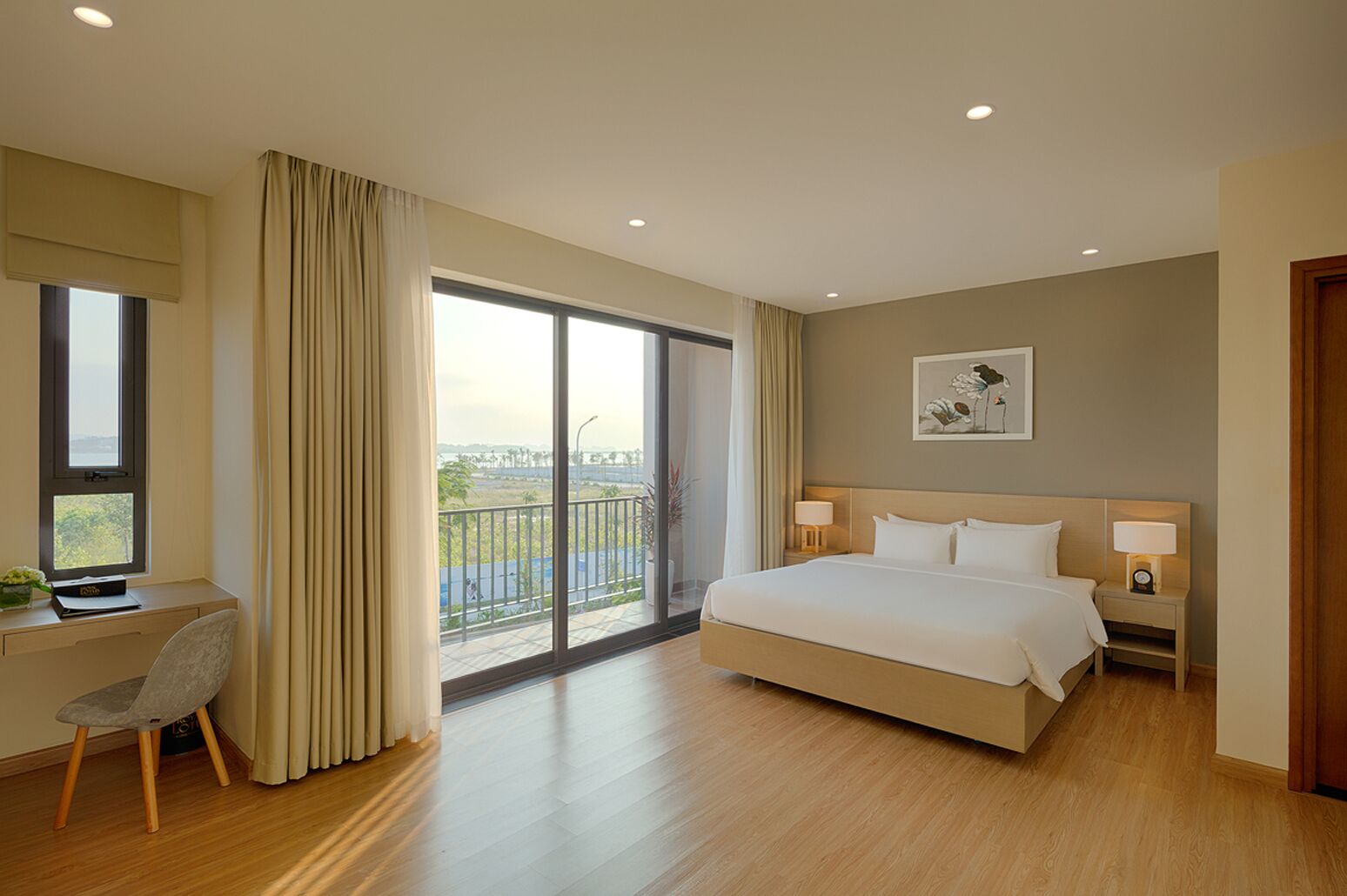 5 bedrooms, desk, free WiFi, wheelchair access