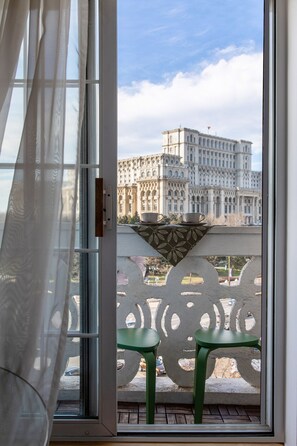Comfort Apartment | Balcony - Views of Palace of the Parliament 3BR Safari Design (Bucharest)