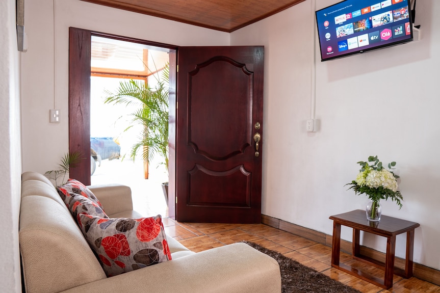 Casa Vacacional En La Fortuna De San Carlos, Ideal Para Familias - La Fortuna